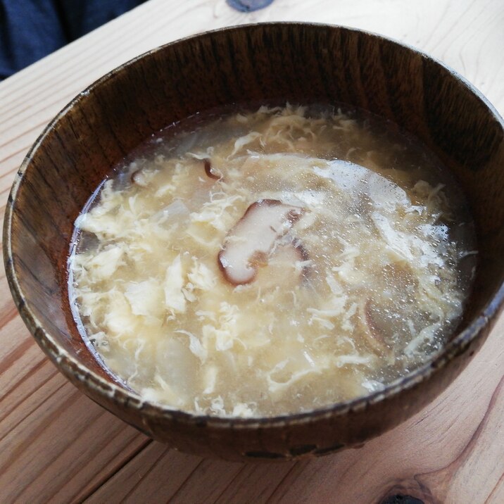 玉ねぎとたまごのスープ